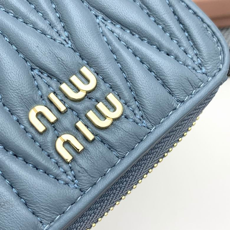 Cartera Miu Miu 10X9X2.5cm