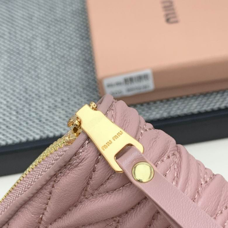 Cartera Miu Miu 10X9X2.5cm