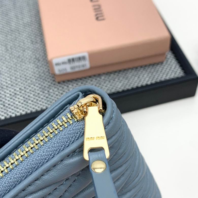 Cartera Miu Miu 10X9X2.5cm